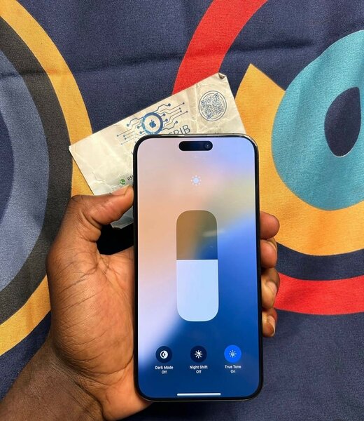 15pro max 128gig physical SIM Very neat @14,300