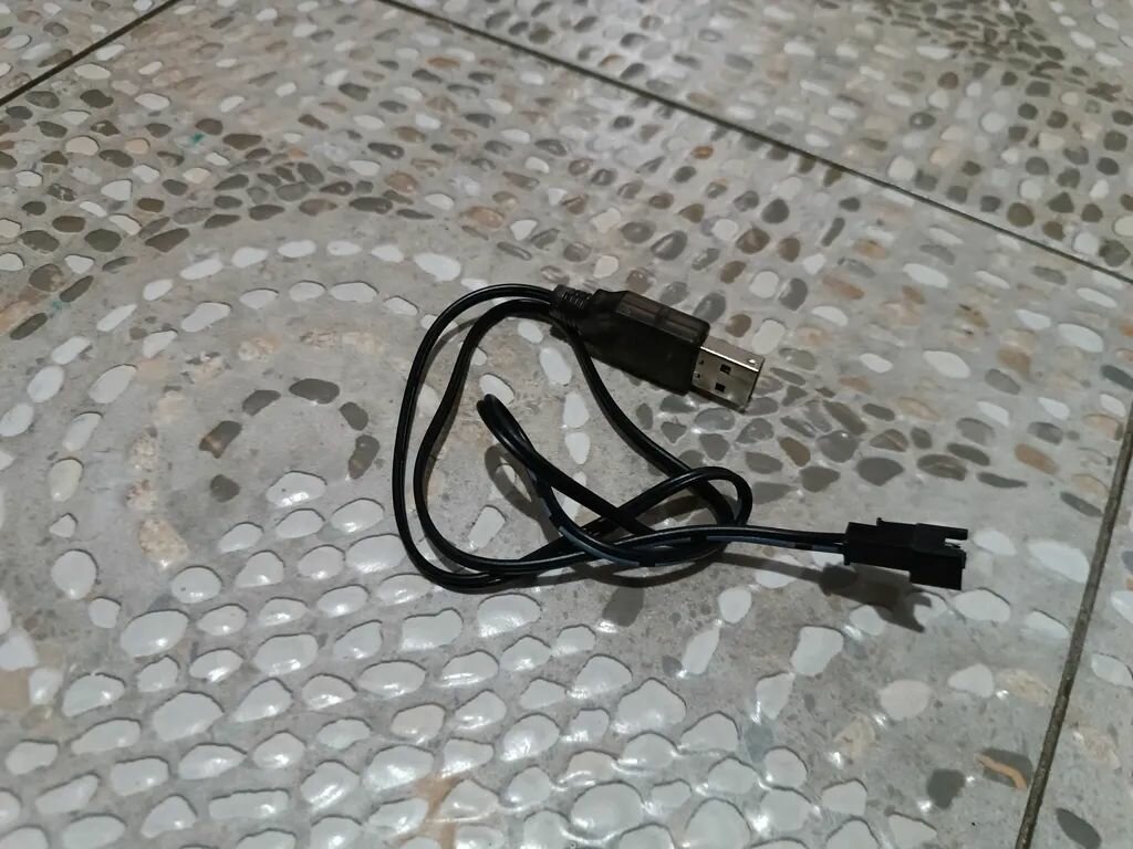 Дрифт-машинка на радиоуправлении 4WD