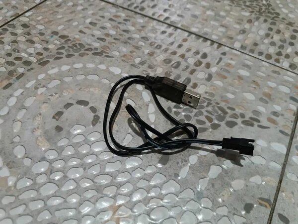 Дрифт-машинка на радиоуправлении 4WD