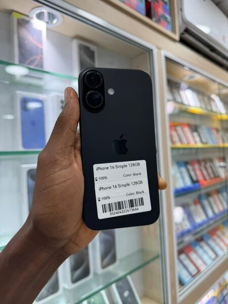 iPhone 16 simple