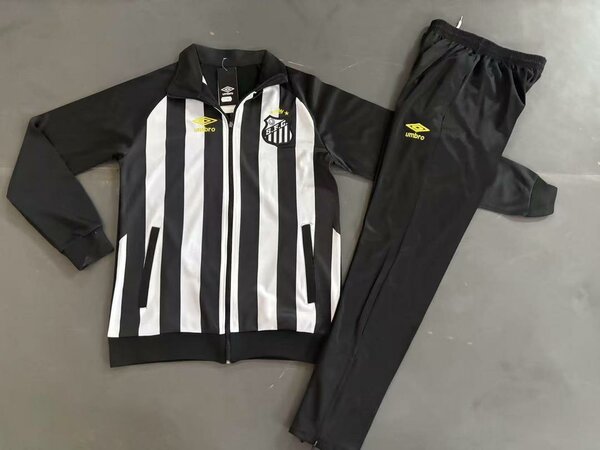 Ensemble de survêtement sportif