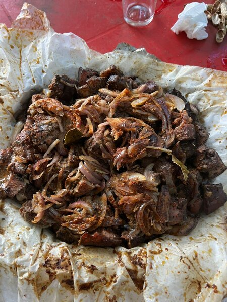 Assiette de viande grillée savoureuse