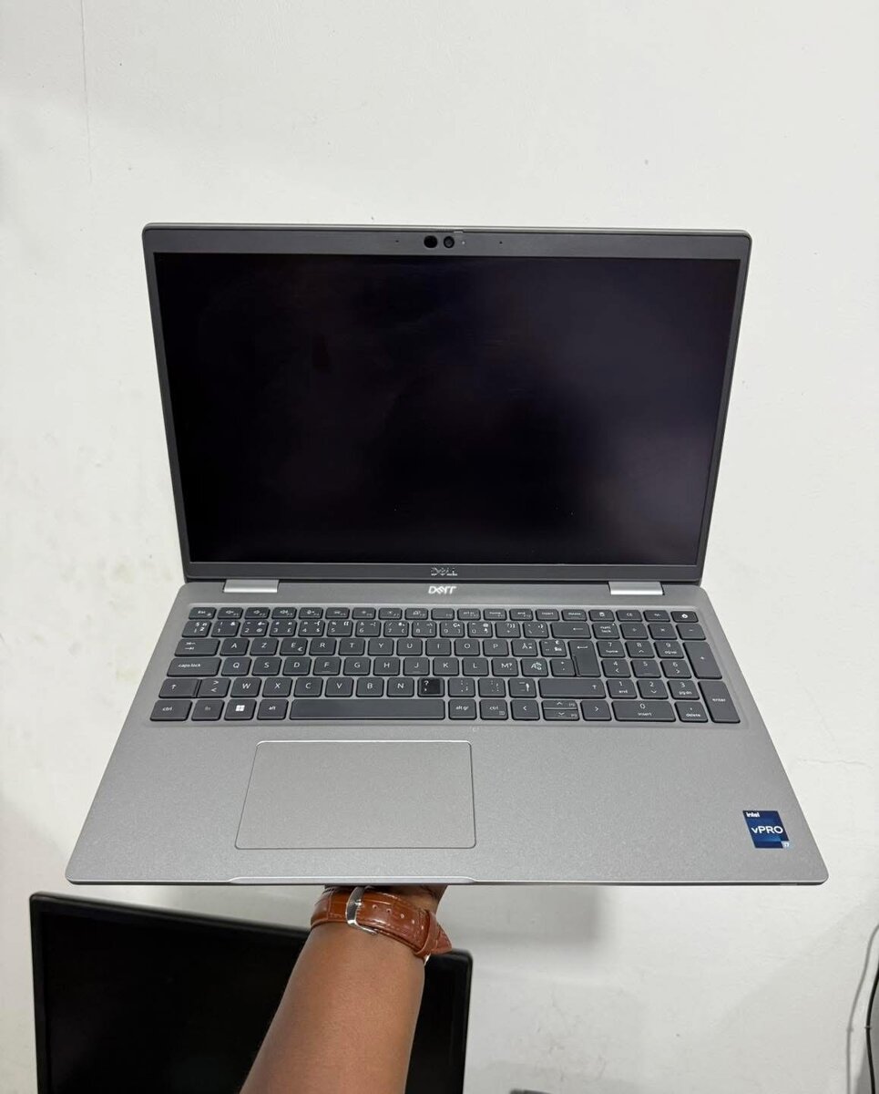 DELL LATITUDE 5531 CORE i7