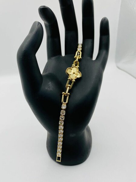 Bracelet en or étoilé élégant