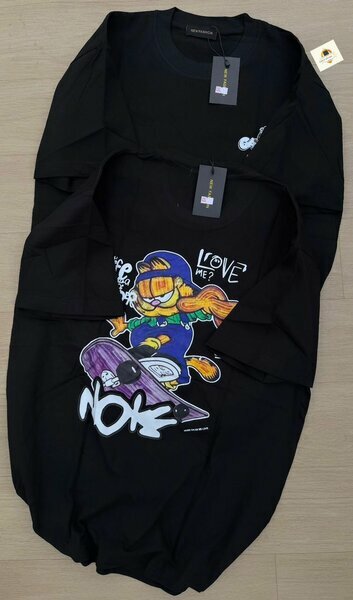 T-shirts Garfield “Skate” (noir)