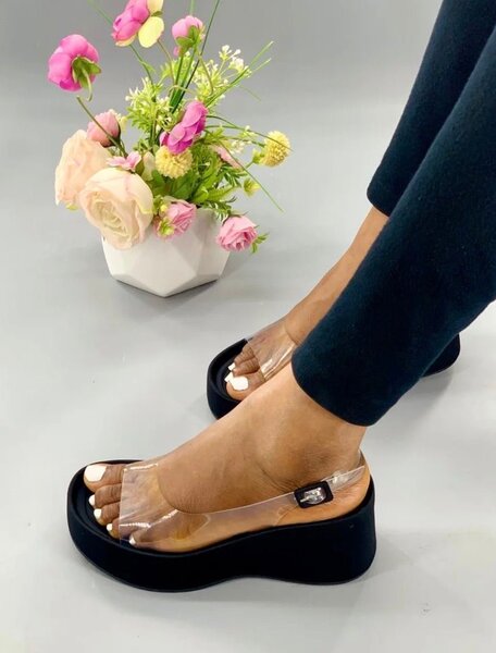 Sandales compensées transparentes