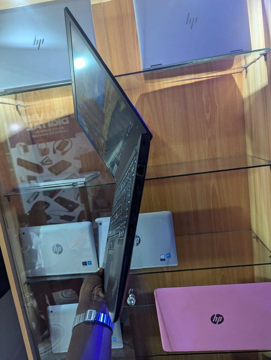 ︎Lenovo Thinkpad T460s