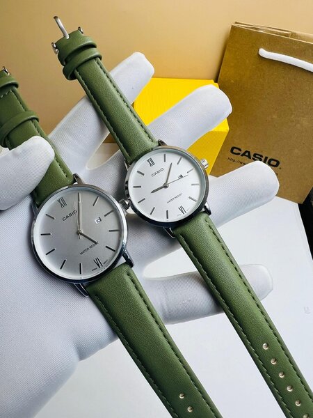 Montre pour Couple ( CASIO )