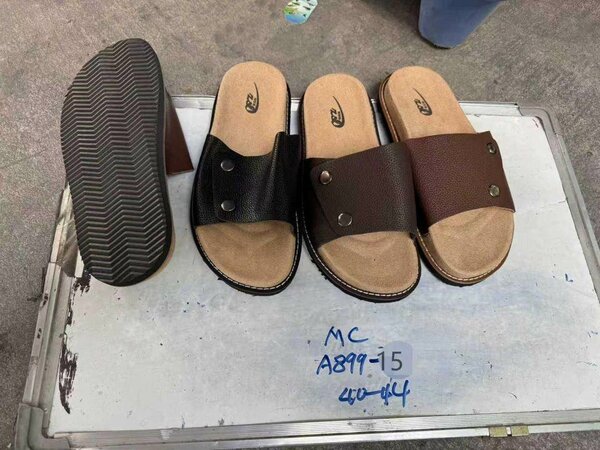 Sandales plates en cuir pour homme