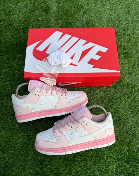 Nike Jordan SB rose