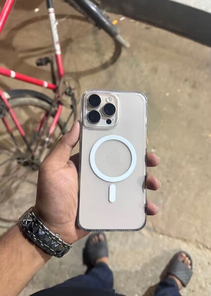 iPhone 16Pro Max avec MagSafe