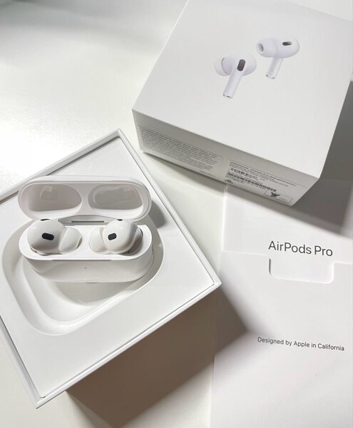 Apple AirPods Pro 2 USA 2025
