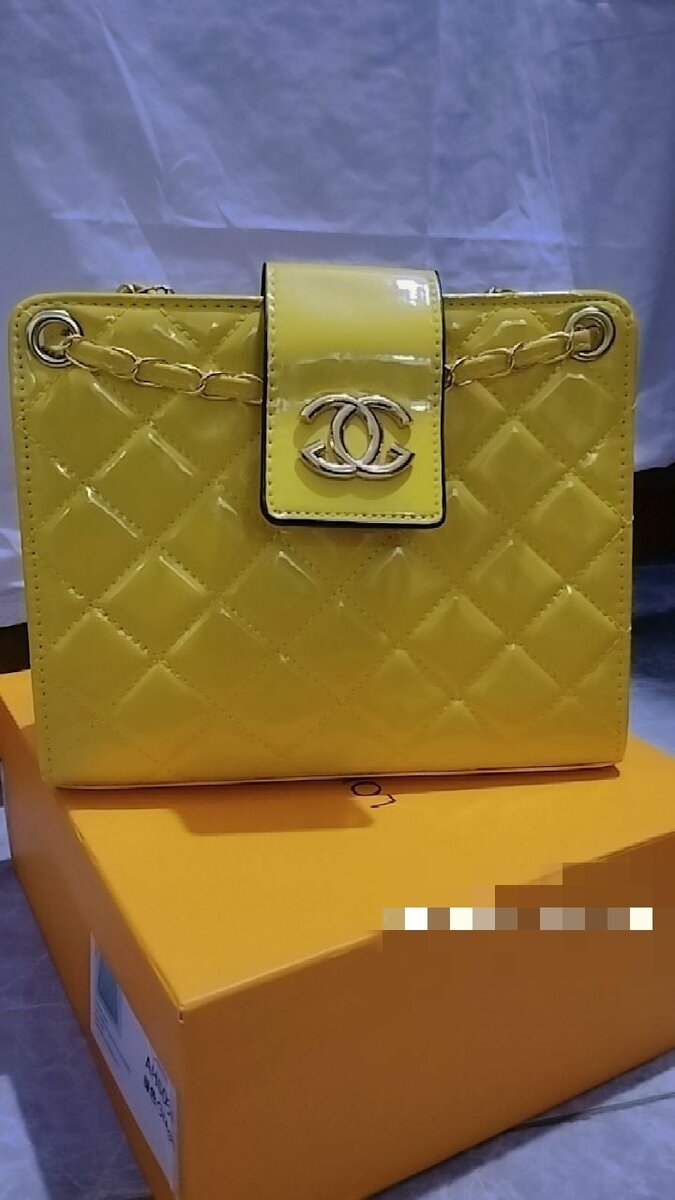 Sac à main en cuir matelassé