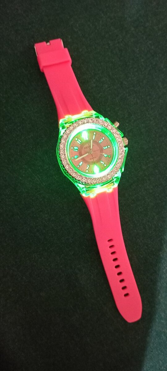 Korean watch (lighting and diamond stones)