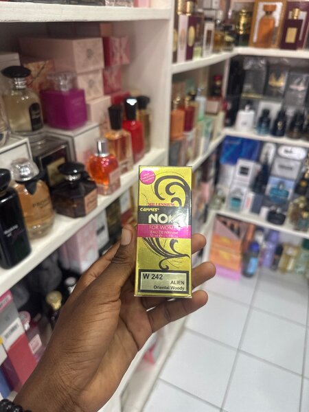 Parfum boisé oriental pour femme