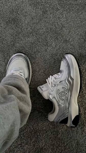 Baskets Chanel élégantes