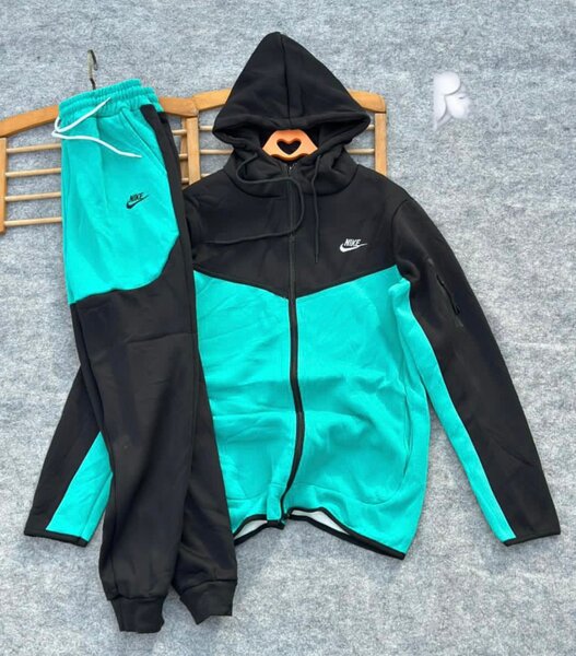 Ensemble survêtement Nike noir et sarcelle