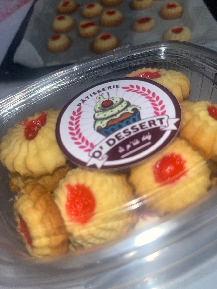 Biscuits sablés au cœur de confiture