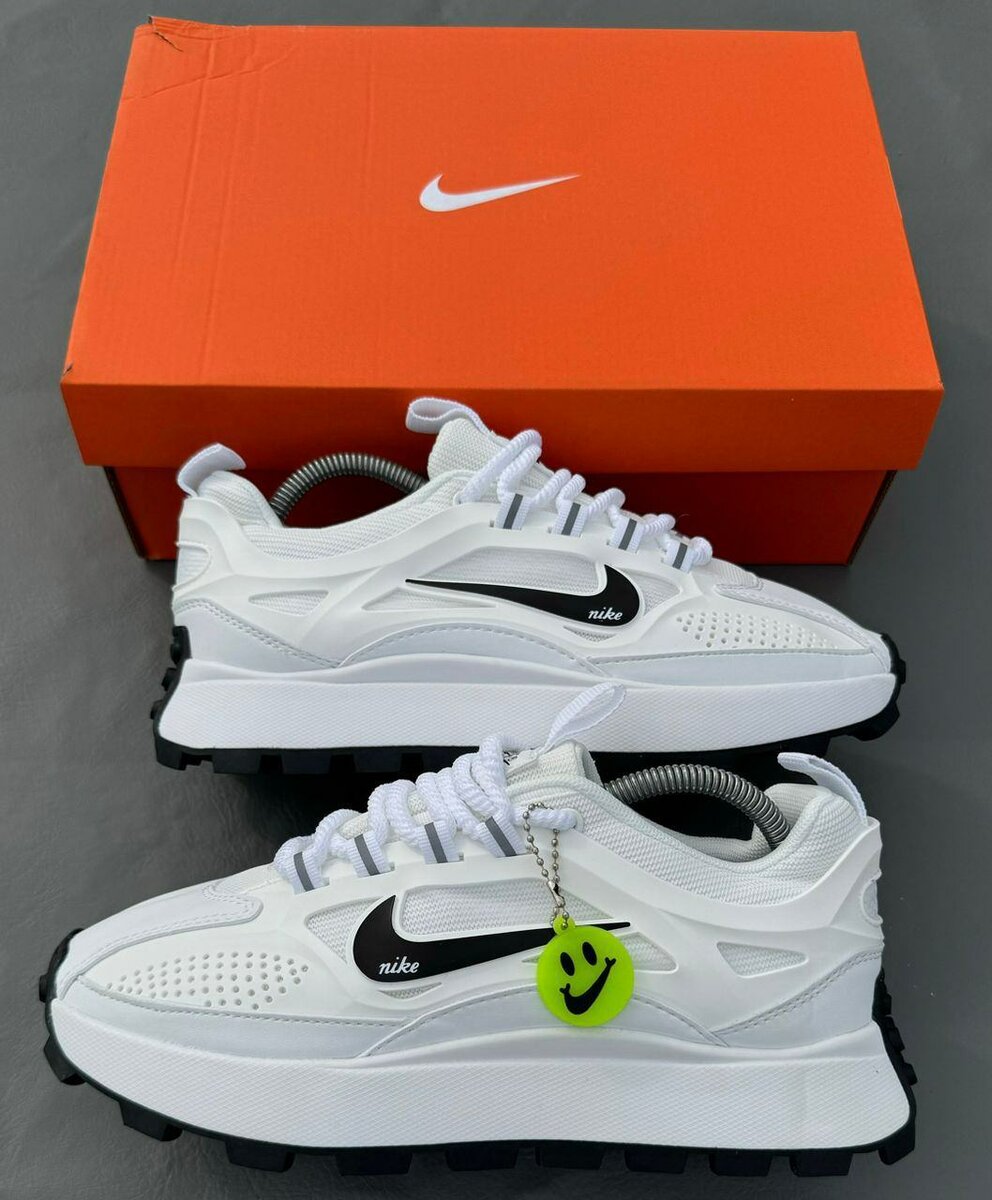 UNE CHAUSSURE NIKE ORIGINALE