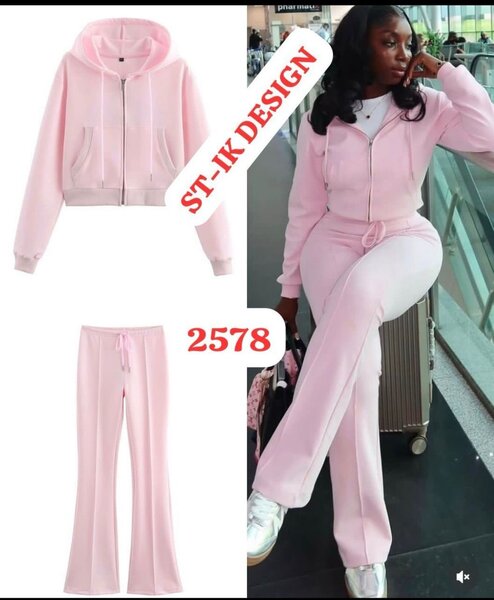 Ensemble de survêtement rose