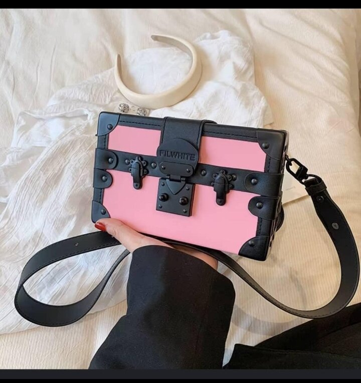 Sac bandoulière style coffre