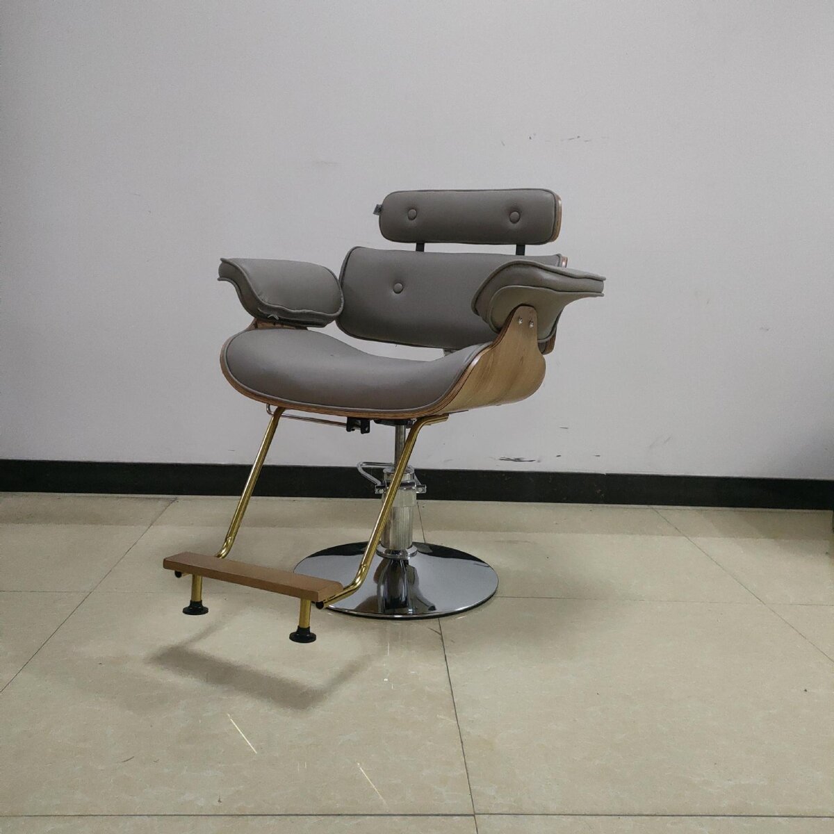 Wood Salon Chair Hydraulic Chair