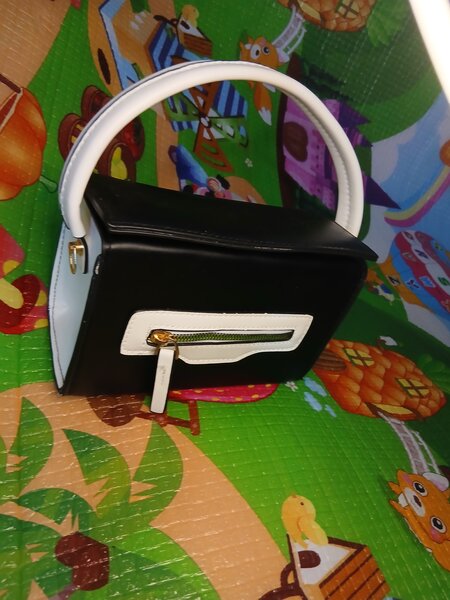 Sac à main élégant noir