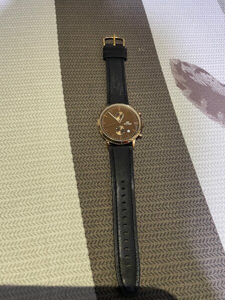 Montres élégantes en cuir