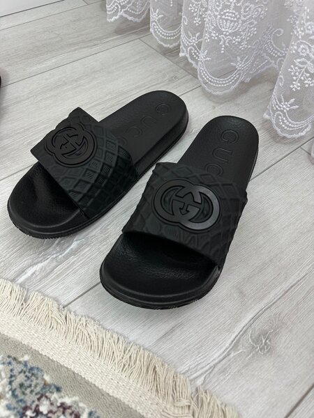 Тапочки новые размер 39-40