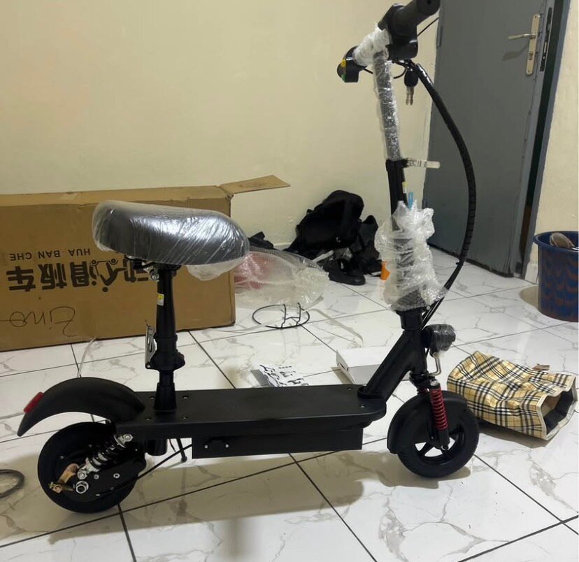 Trottinette électrique avec siège