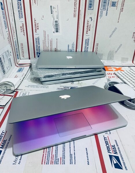 MACBOOK PRO A1398 2015