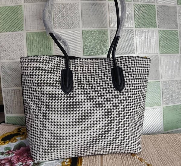 Quality leather tote bag