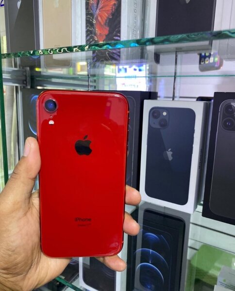 iPhone XR 64 gig