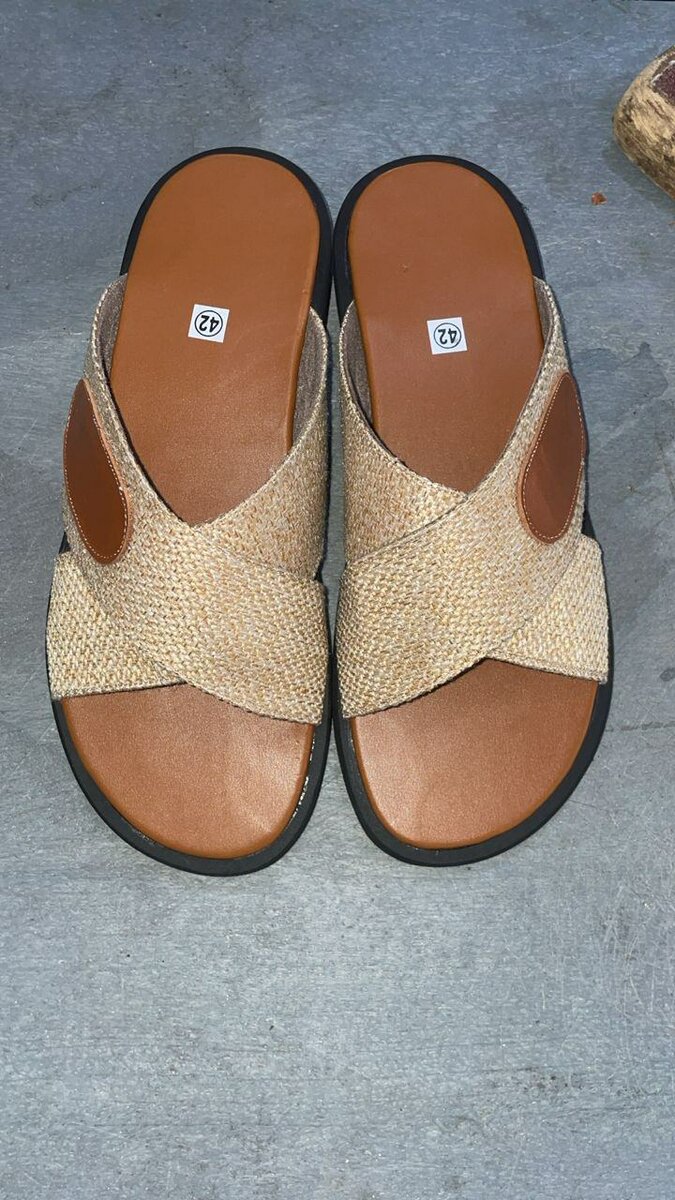 Sandales à enfiler en cuir