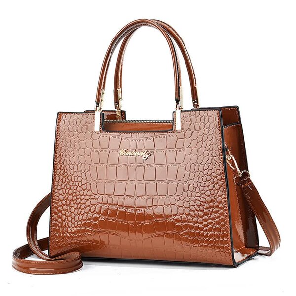 Stylish and fashionable women's bag brown