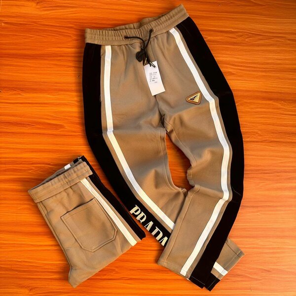 Stock joggers