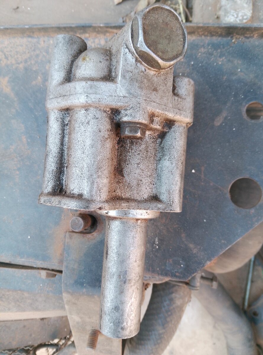 Nissan KA24 oil PUMP