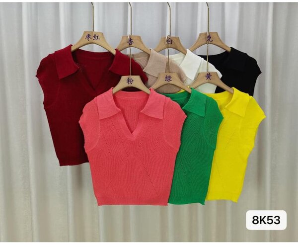 haut de différentes couleurs