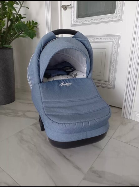 Детская коляска