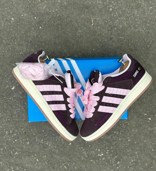 Adidas /// Campus 00s