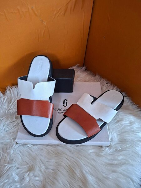 Sandales élégantes en cuir