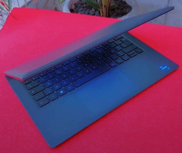 Ordinateur portable mince performant