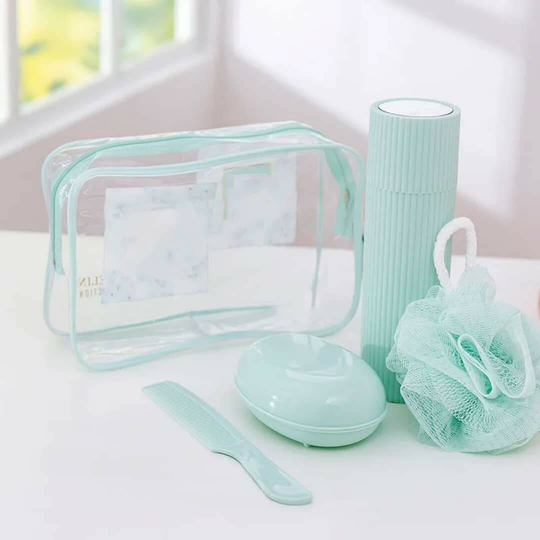 Trousse de toilette transparente
