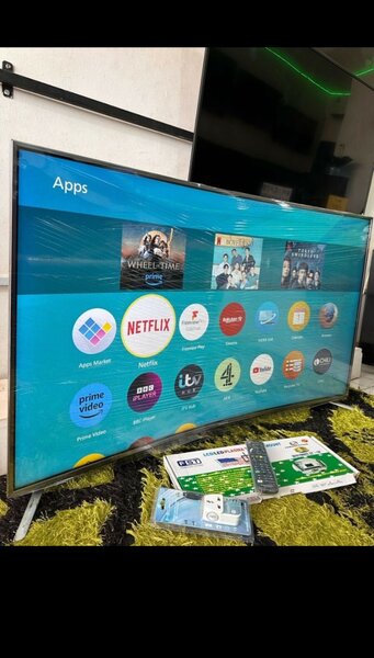 55inches CURVED full digital 4k ultra hd smart Panasonic TvI