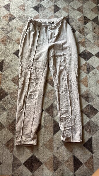 Pantalon en lin beige chic
