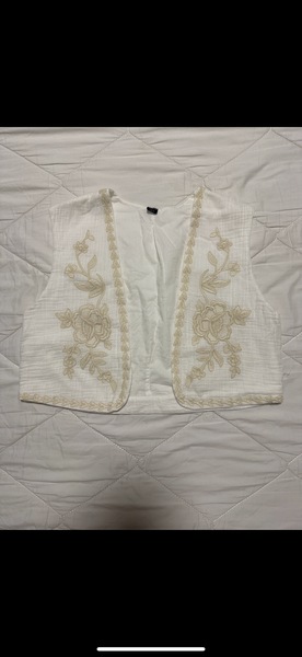 Gilet brodé blanc Kiabi