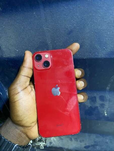 iPhone 13 Rouge Neuf