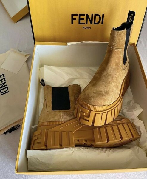 Chunky Chelsea Boots