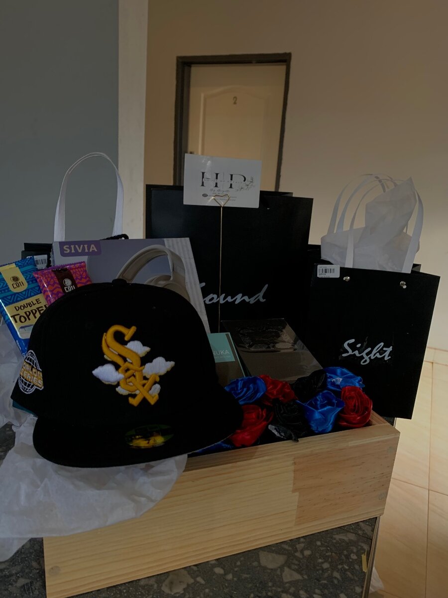 Hitted hats bouquets