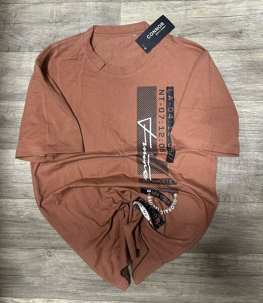 T-shirt graphique tendance